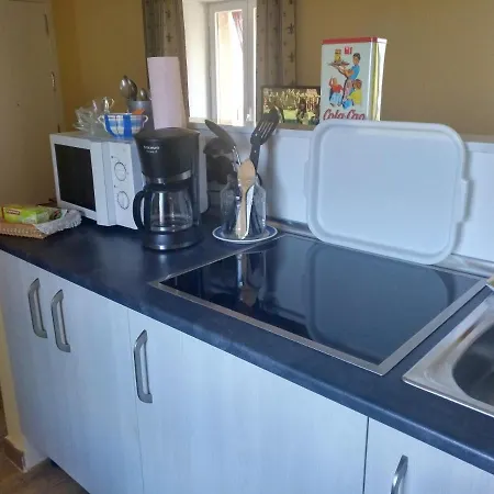 With 2 Bedrooms In With Wonderful Mountain View And Terrace