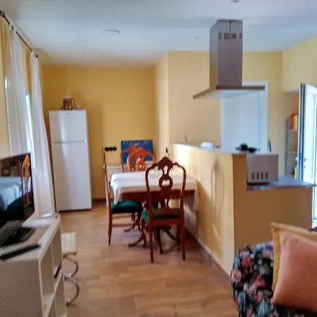 Apartamento With 2 Bedrooms In With Wonderful Mountain View And Terrace Sotillo de la Adrada
