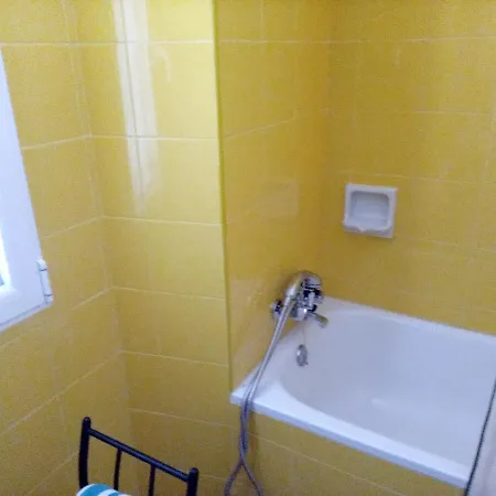 With 2 Bedrooms In With Wonderful Mountain View And Terrace